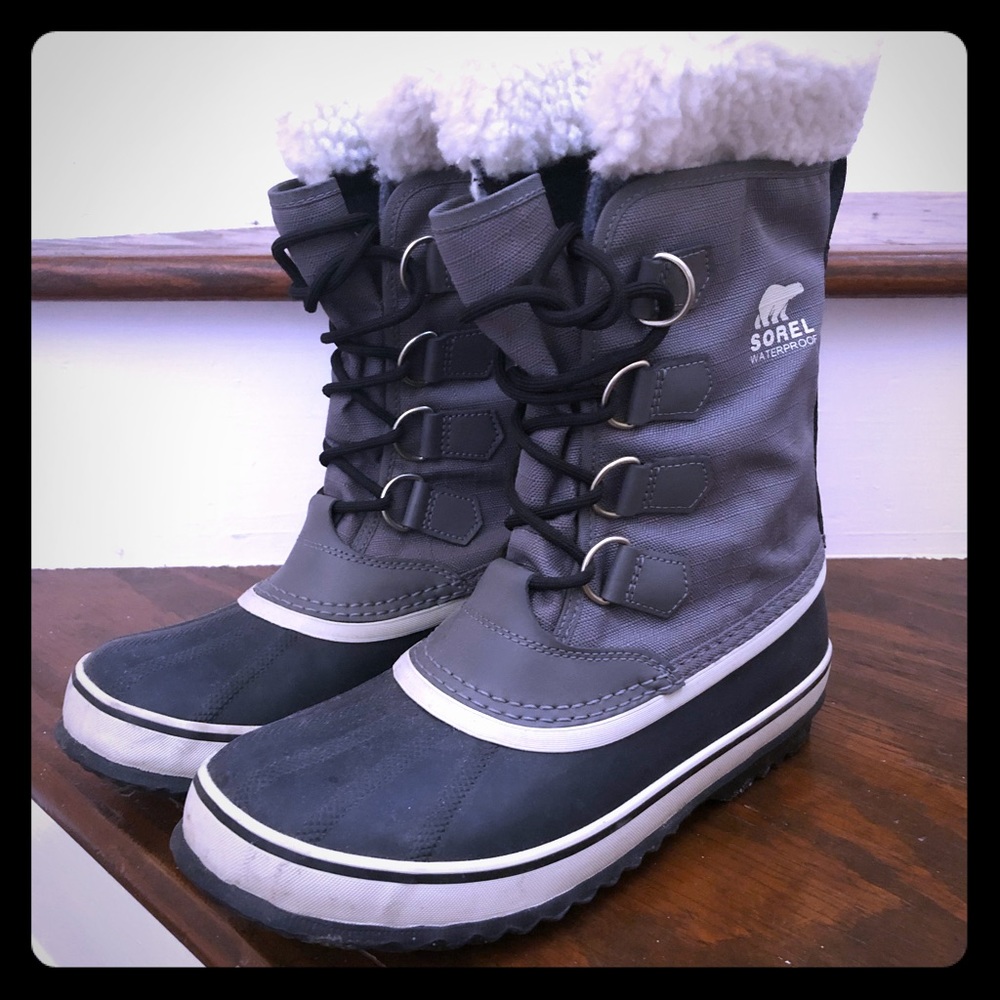 9M Sorel Woman’s Winter Carnival Snow Boots